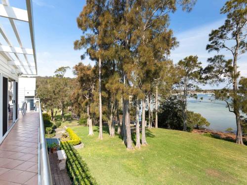 Unit 1 44 Danalene Pde Fantastic Waterfront Property With Air Con - thumb 0