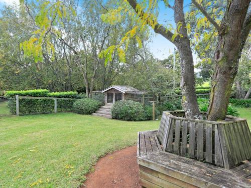 Mirrabooka Burrawang Beautiful Home & 3 Acres Of Gardens In The Southern Highlands - thumb 1