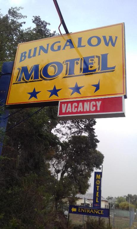 Bungalow Motel - thumb 1