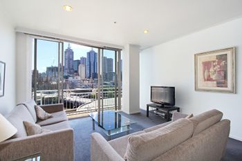 Best View Apartment In Southbank - thumb 5