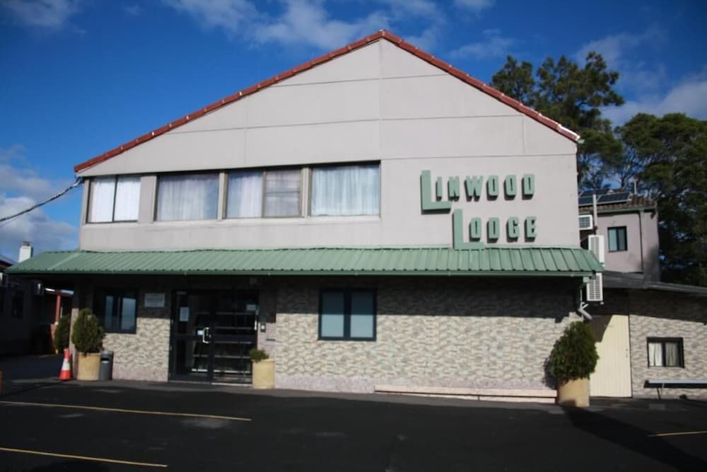 Linwood Lodge Motel - thumb 0