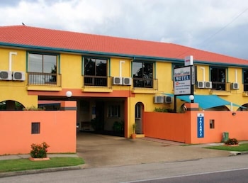 Cedar Lodge Motel Townsville - thumb 1