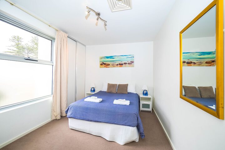 Glenelg Beachside Apartments - thumb 2