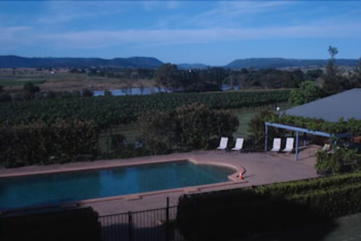 Tranquil Vale Vineyard & Cottages - thumb 2