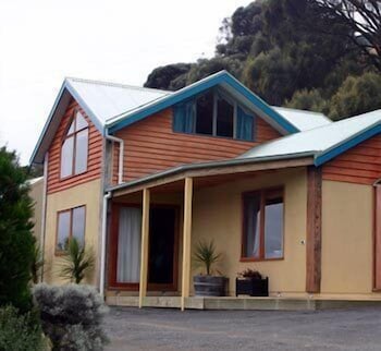 Eastern Reef Cottages - thumb 1