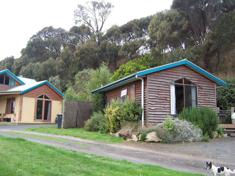 Eastern Reef Cottages - thumb 2