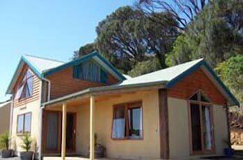 Eastern Reef Cottages - thumb 3