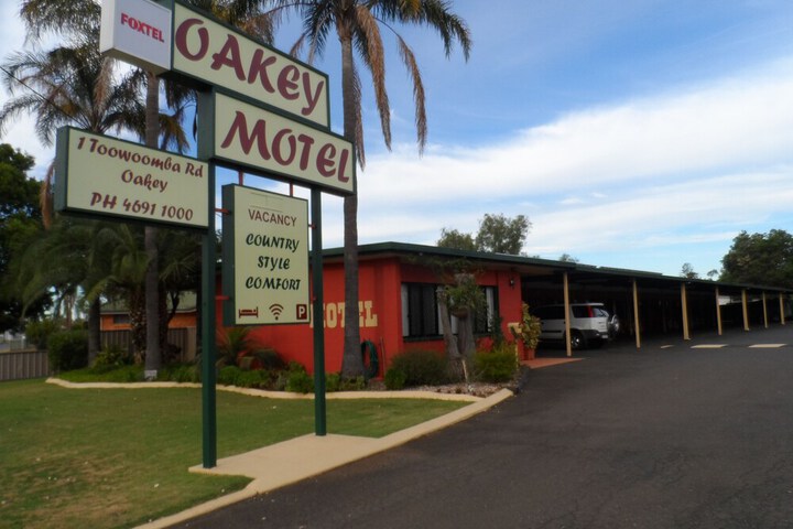 Oakey Motel - thumb 1