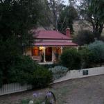 Sinnamons Cottage - Melbourne Tourism