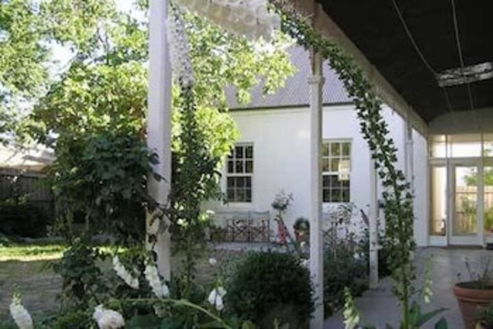 Camellia Cottage Bed & Breakfast - thumb 5