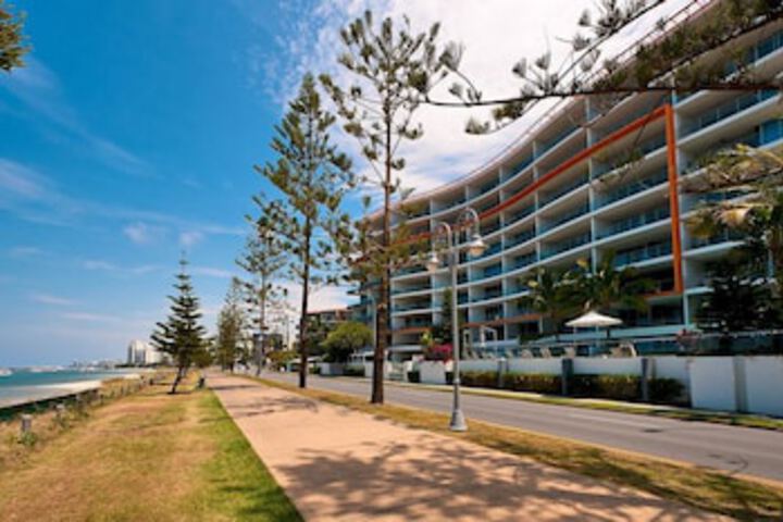 Silvershore Apartments On The Broadwater - thumb 0