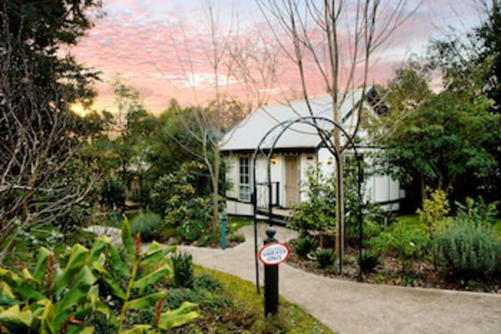 Olinda Country Cottages - thumb 0