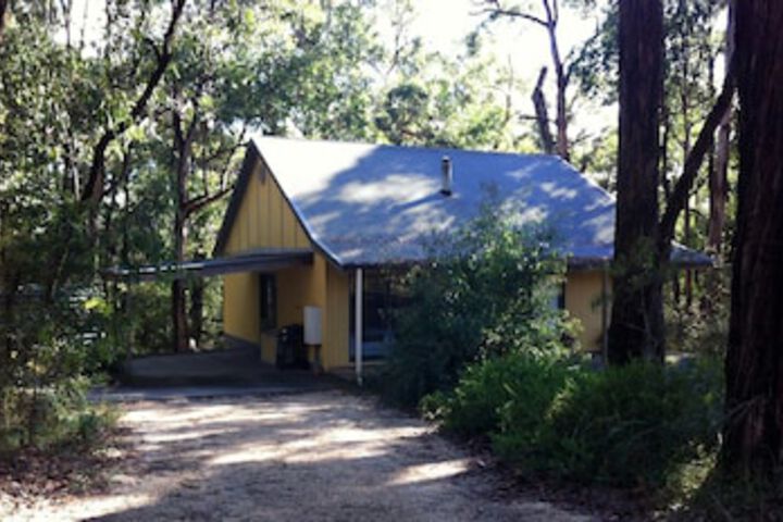 Idyllic Retreat For 4 People in Beautiful Otway Ranges Recharge  Refresh in Hot Tub - VIC Tourism