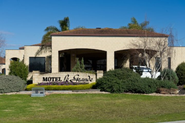 Motel Le Grande - thumb 0