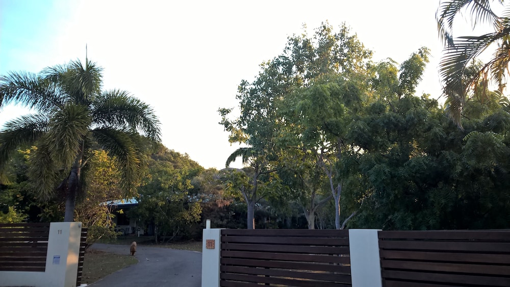 Magnetic Island Bed And Breakfast - thumb 0