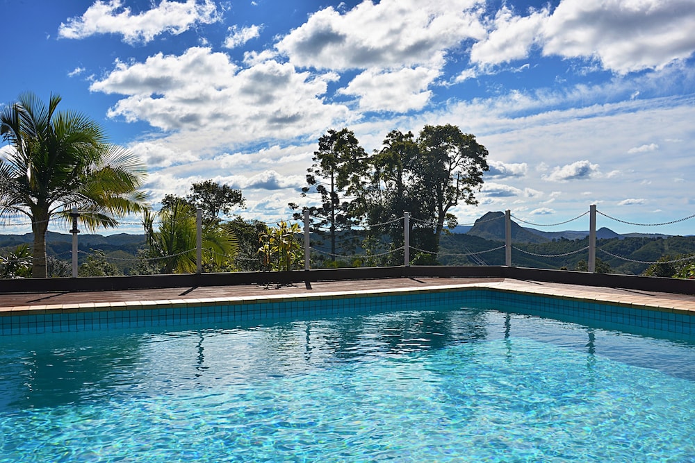 Cooroy Country Cottages - thumb 5