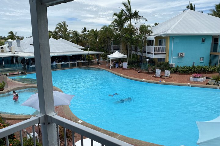 Dolphin Heads Resort - thumb 6