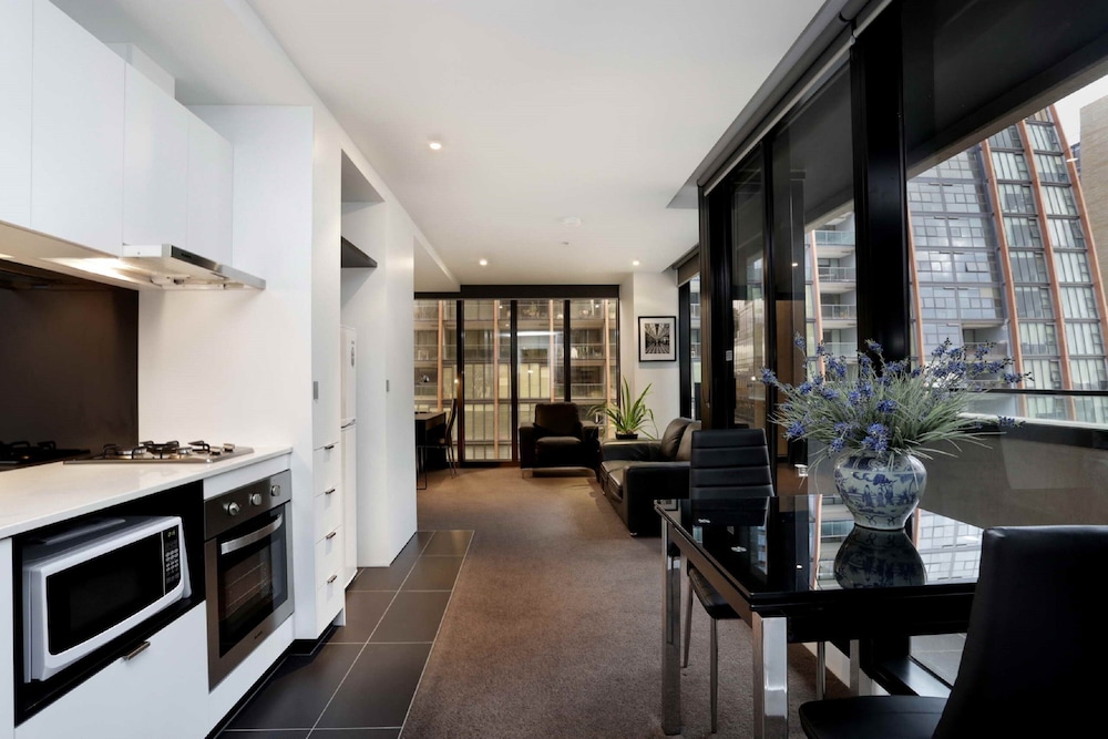 Aura On Flinders Serviced Apartments - thumb 4