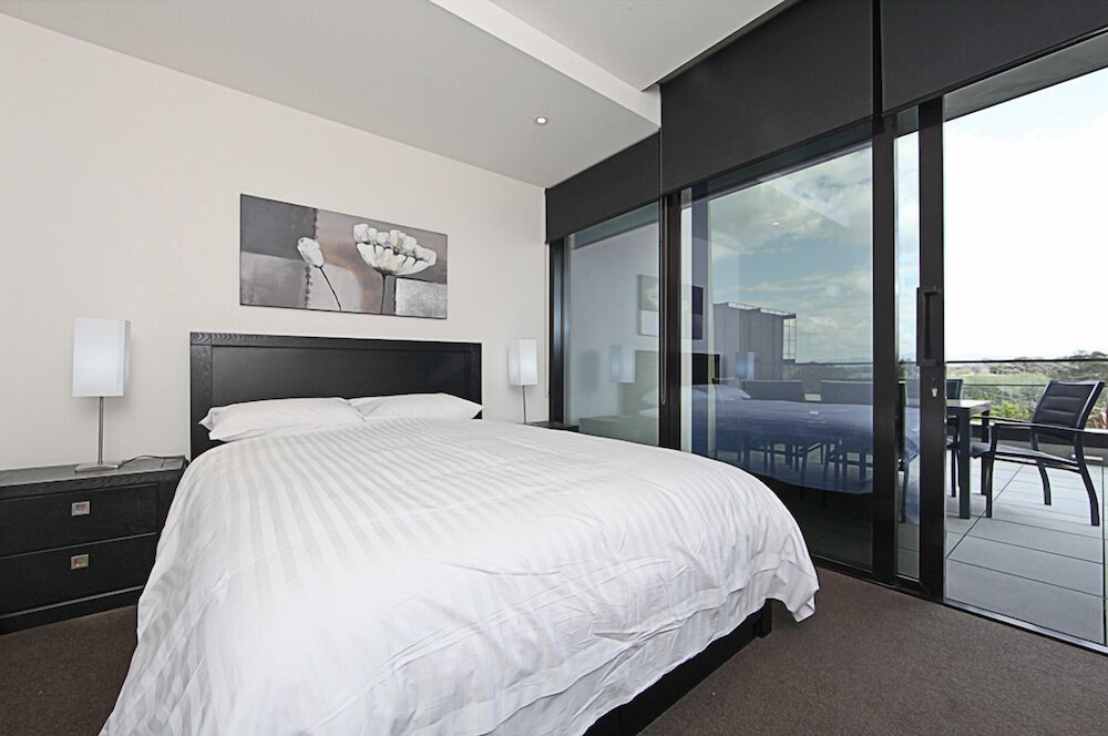 Accommodate Canberra - The ApARTments - thumb 1