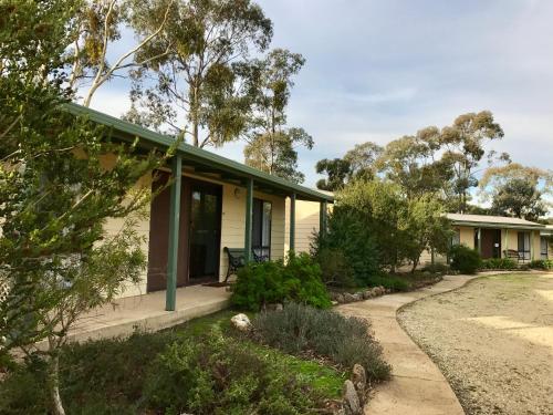 Stawell Holiday Cottages - thumb 5