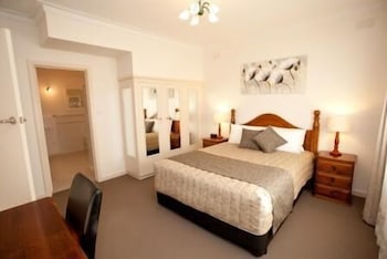 Connells Motel & Serviced Apartments - thumb 6