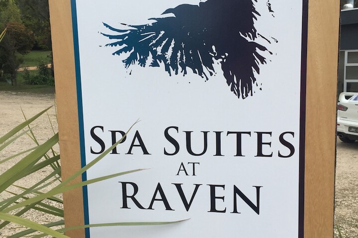 Spa Suites At Raven - thumb 1