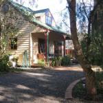 Ballarat Cottages Incorporating Yarrowee Cottage & Admirals Cottage - thumb 0