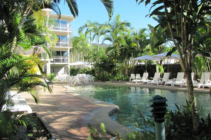 Island Palms Resort - thumb 1