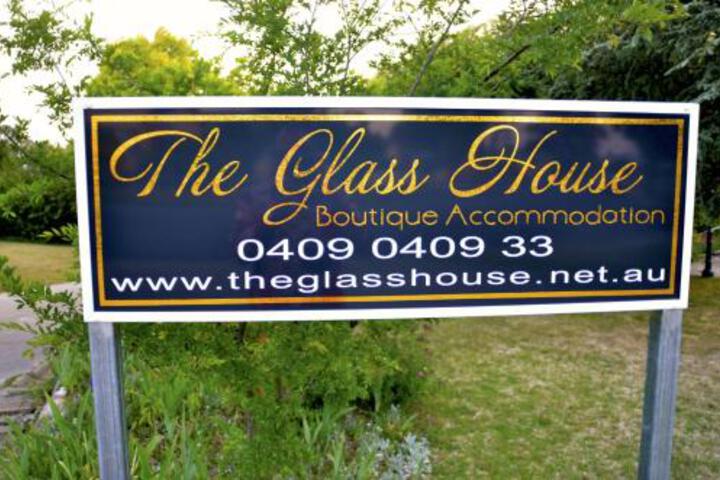 The Glasshouse Boutique Accommodation - thumb 0