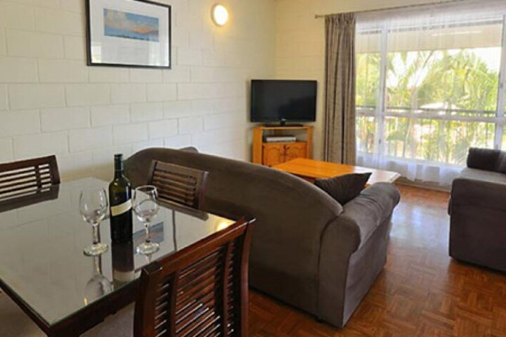 St Andrews Serviced Apartments - thumb 6